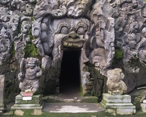 la misteriosa Goa Gajah o Cueva del Elefante